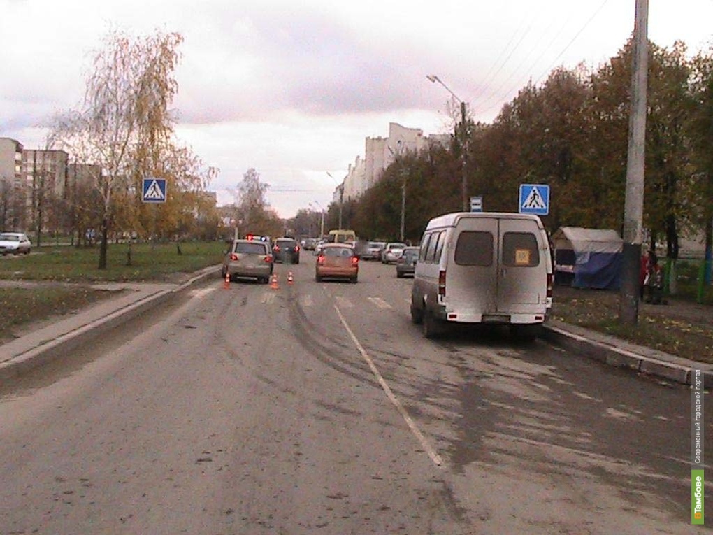 Лоры на рылеева тамбов. Больница на Рылеева Тамбов. Тамбов улица Рылеева 182 фото. Девушку сбили на Рылеева. Рылеева напротив областной Челябинск й больницы.