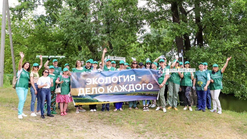 Фонд «Экология» РСХБ и Росприроднадзор расчистили участок прибрежной зоны реки Цна