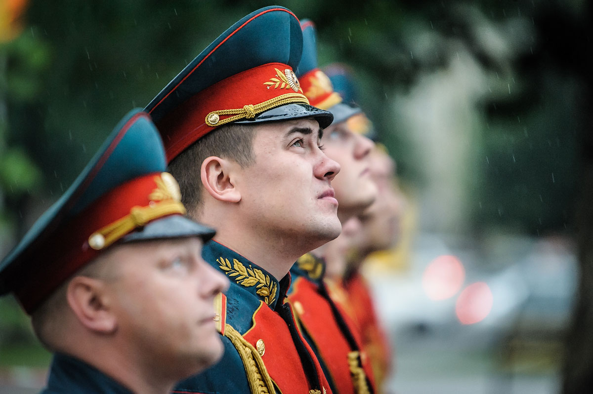 Военные праздники 2024 года. Кремлевские войска. Военные праздники Rybar. 23 Февраля Кремлевские войска стрелок.