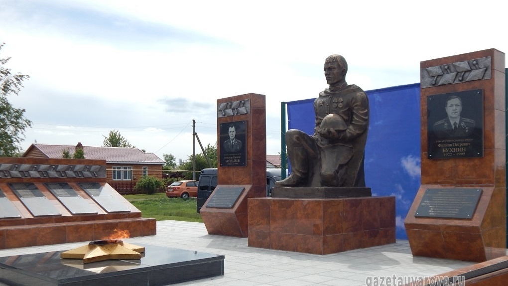 В Уваровском районе открыли мемориальный комплекс в память земляков-жертв Великой Отечественной войны