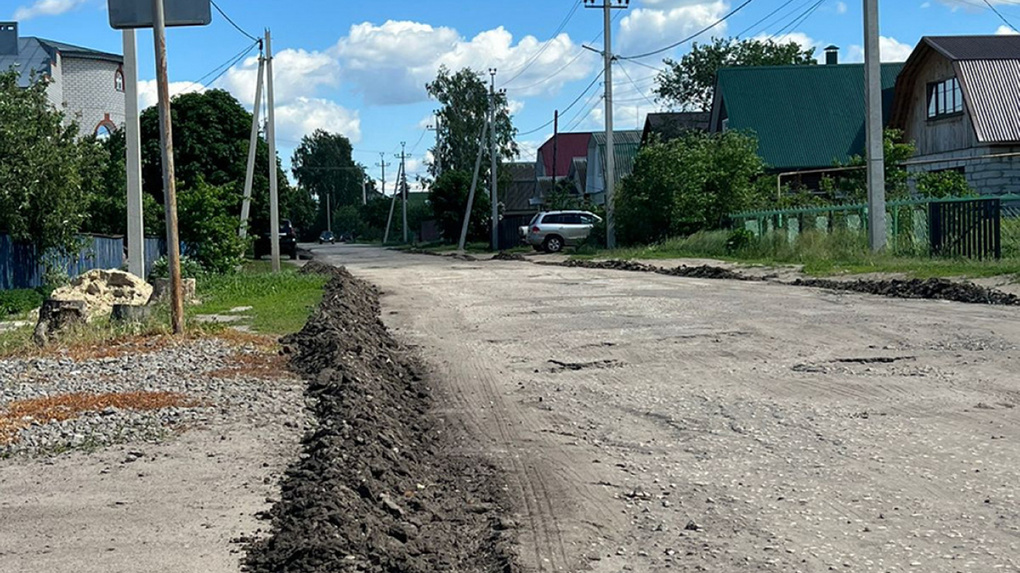 В Рассказово на средства, выделенные из регионального бюджета, активно ремонтируют дороги