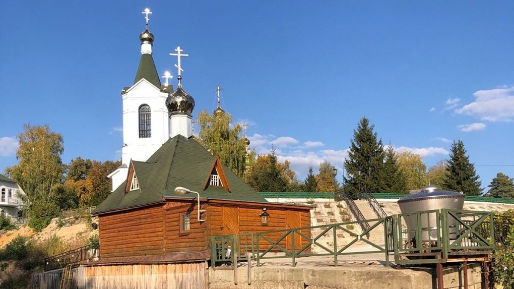 У Иоанно-Предтеченского мужского монастыря монастыря в Тригуляе укрепляют берег Цны