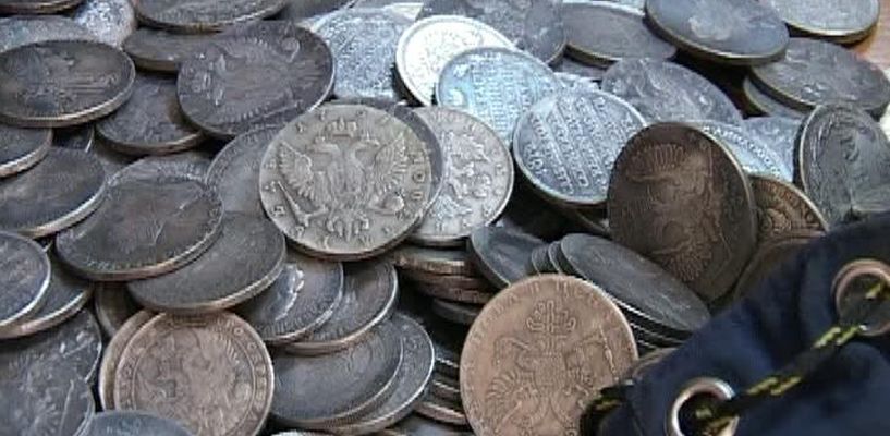 Тамбовчанин продавал фальшивые старинные монеты в других регионах