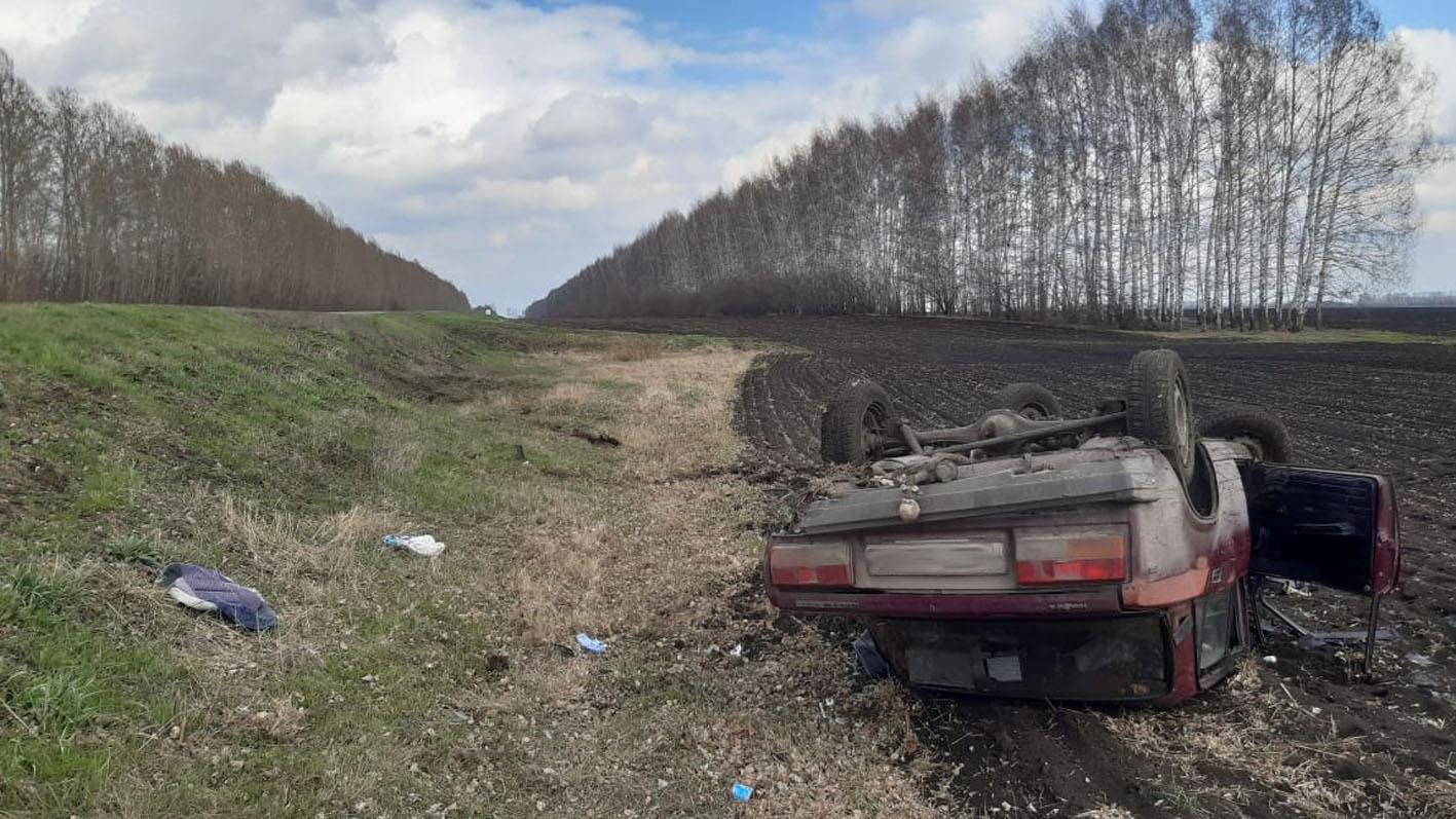 В Знаменском районе «семерка» улетела в кювет и перевернулась - Новости -  vtambove.ru