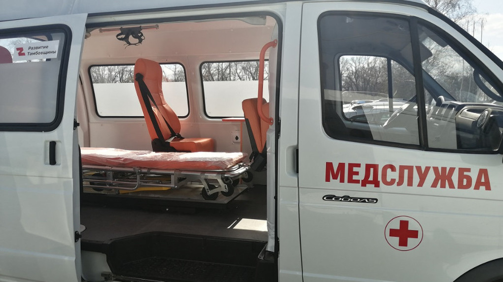 Тамбовские военные медики получили два новых санитарных автомобиля для перевозки раненых солдат