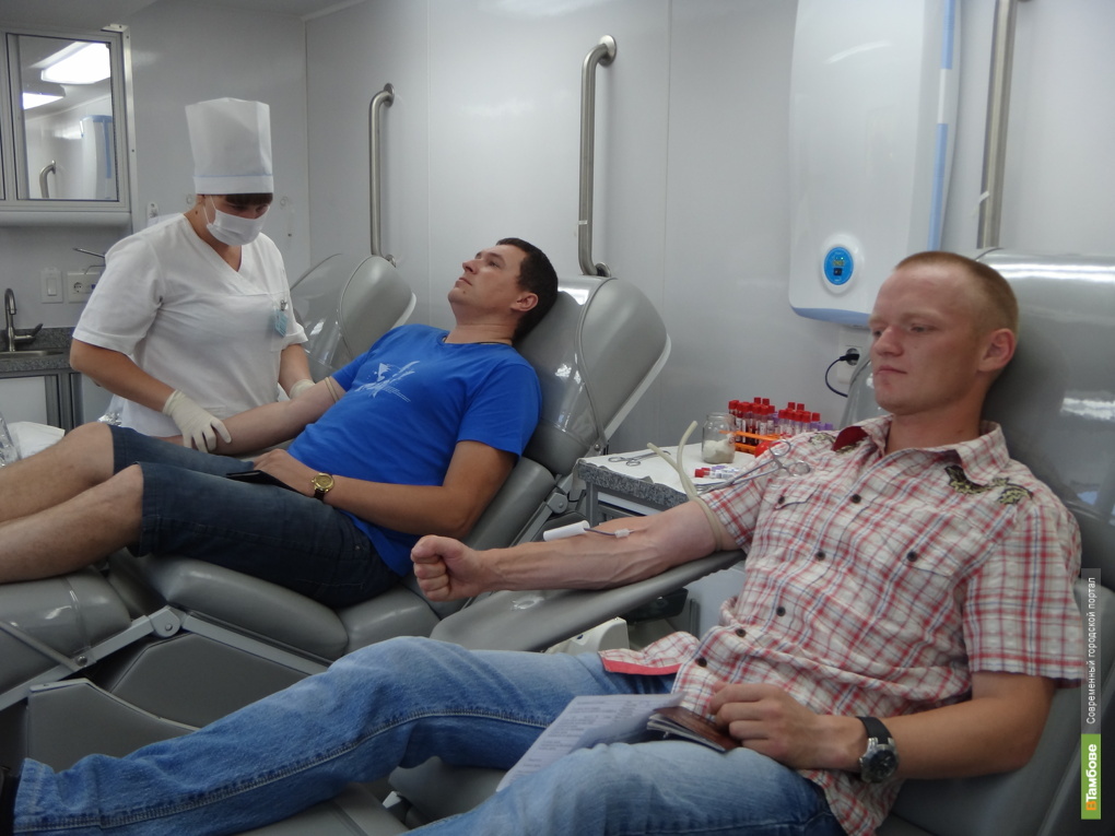 Сайт центра переливания крови. Пункт переливания крови в Омске. Станция переливания крови первый медицинский. Станция переливания крови Харьков на сегодняшний день. Про докторов Калуга станция переливания крови.