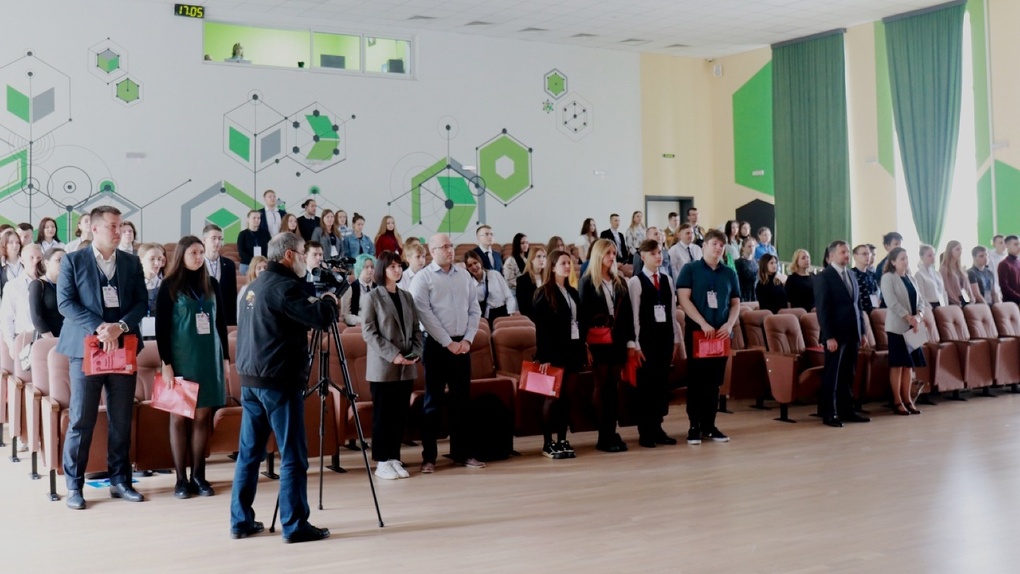 Студенты Тамбовского филиала Президентской академии приняли участие в Форуме «Молодой избиратель — 2022»