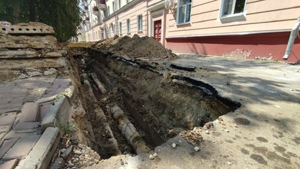 На капитальный ремонт магистрального трубопровода по улице Фридриха Энгельса направят 9 миллионов рублей
