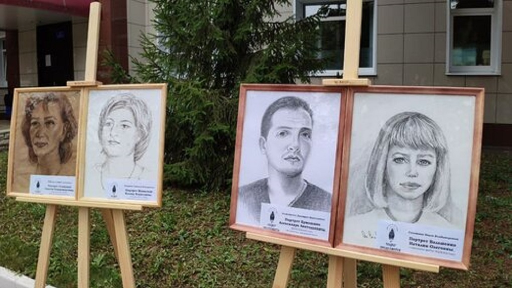 В Тамбове открыли выставку портретов медицинских работников
