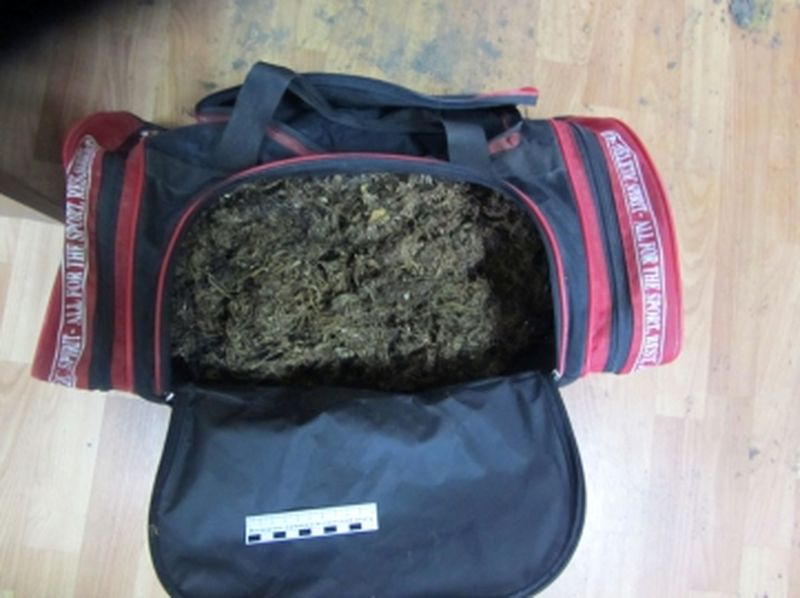 спортивная сумка с марихуаной