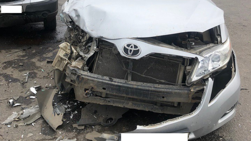 На перекрестке в Рассказово легковая «Тойота» врезалась во внедорожник