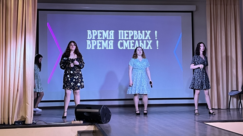 Вокальный коллектив «Бромелия» Тамбовского филиала Президентской академии выступил на Студенческой весне
