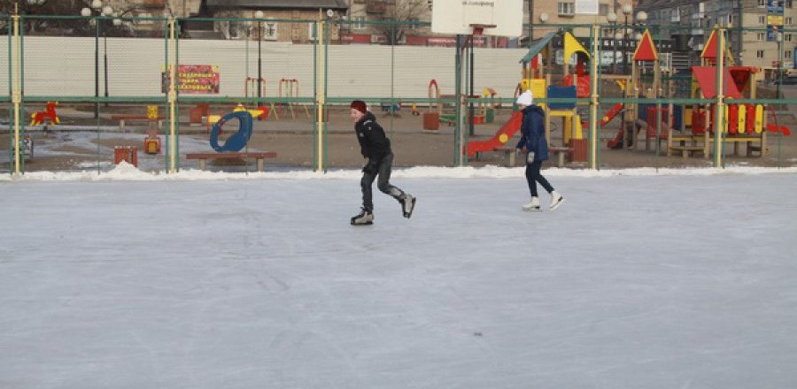 Каток брянск. Каток у линии 1 Брянск. Каток линия 3 Брянск. Каток в Брянске линия 2. Брянск каток Бежица.