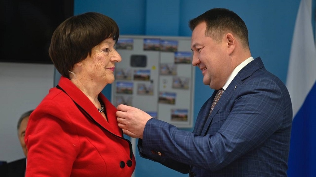 В Тамбовской области вручили памятные медали ровесникам региона