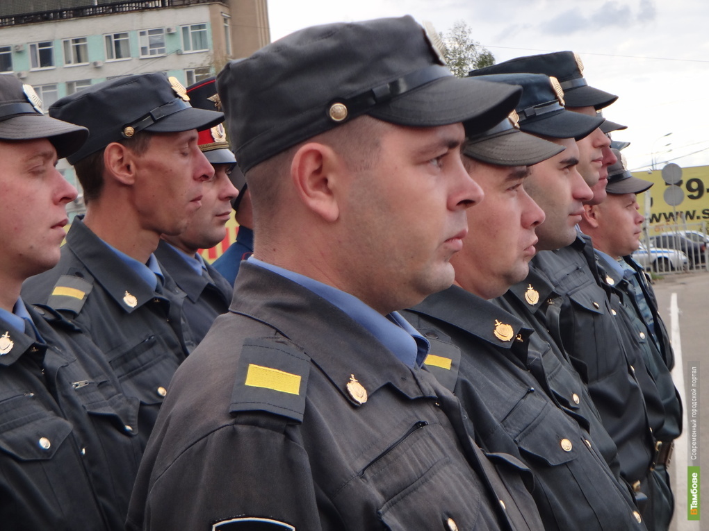 Полиция тамбов телефон. Милиция 2010 год. Милиция Украины 2010. Форма милиции 2010 год. Полиция Украины 2000.