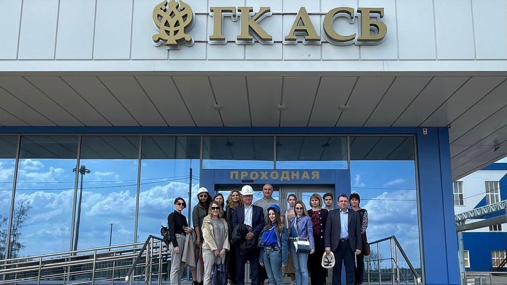 Студенты Тамбовского филиала Президентской академии посетили Кирсановский сахарный завод