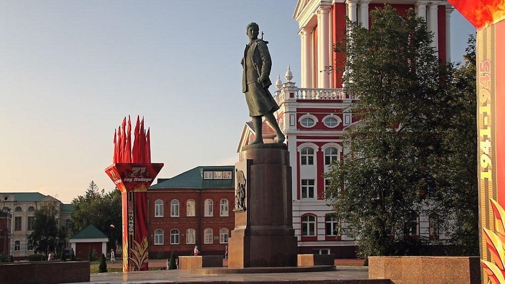 Тамбовский памятник Зое Космодемьянской из федеральной собственности могут передать в муниципальную