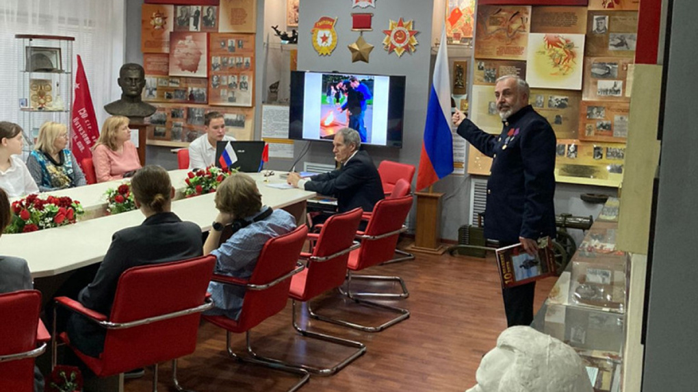 В Тамбов прибыла экспедиция «По дорогам войны» во главе с писателем Сергеем Полонским (0+)