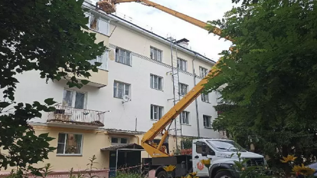 На улице Гоголя в Тамбове подходит к концу капитальный ремонт крыши