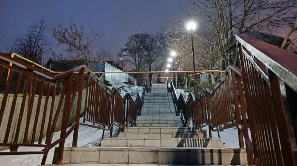 В Мичуринске полностью восстановили лестницу на улице Коммунистической