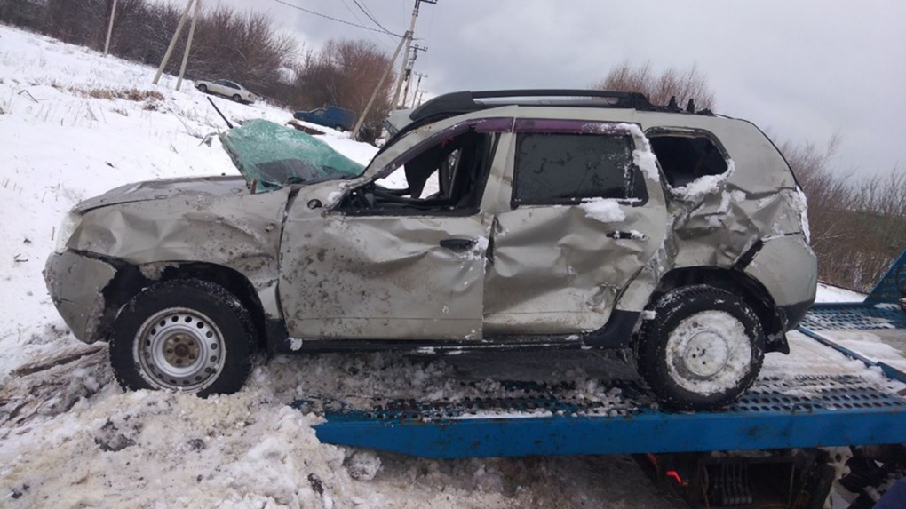 В дорожно-транспортном происшествии в Уварово пострадали три молодых человека