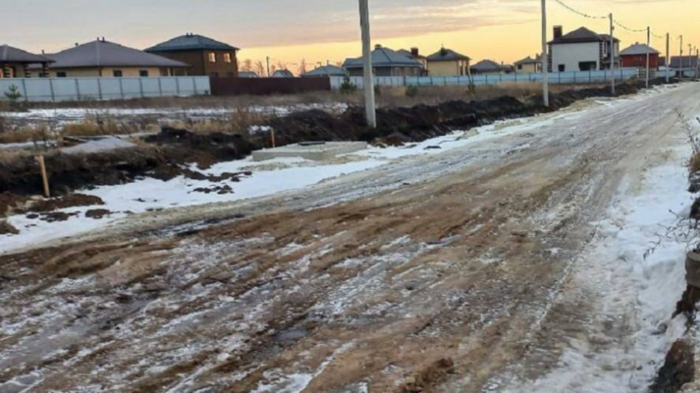 Тамбовчане жалуются на затянувшийся ремонт дорог в микрорайоне Майском