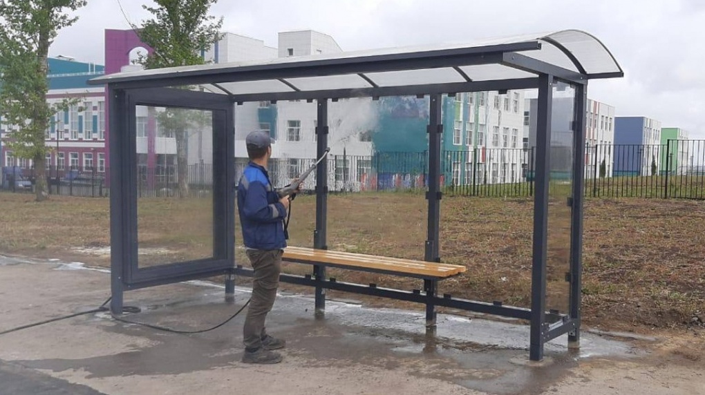 У новой школы №2 на севере Тамбова появились автобусные остановки