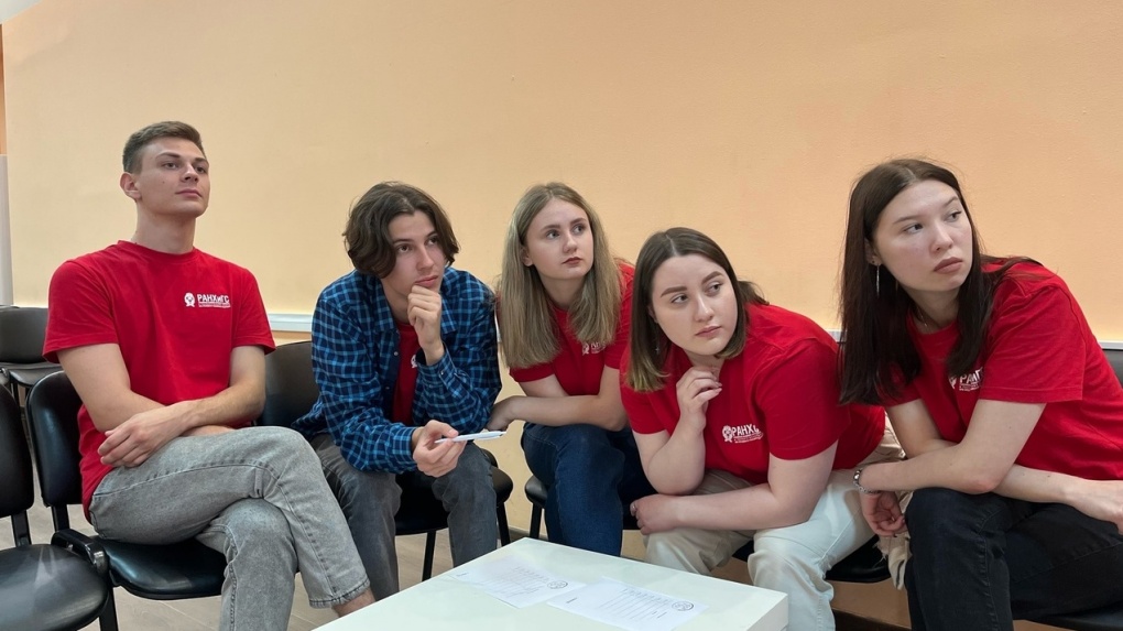 Студенты Тамбовского филиала Президентской академии приняли участие во авторском квизе