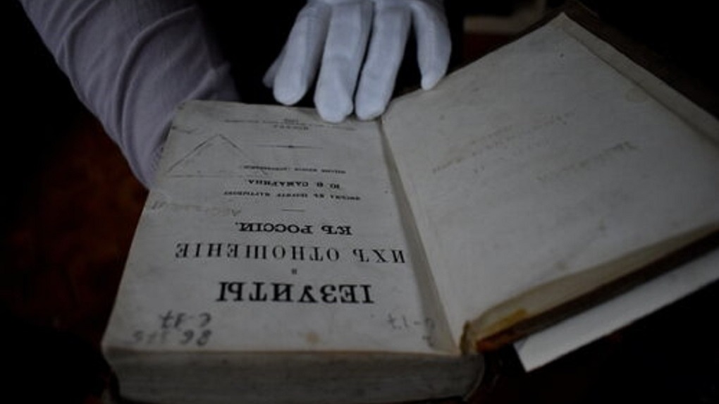 В библиотеке имени Н. К. Крупской Тамбова в этом году оцифруют две тысячи страниц памятников литературы