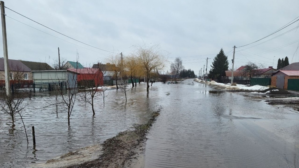 Улицы Рассказово затопило растаявшим снегом и проливным дождем