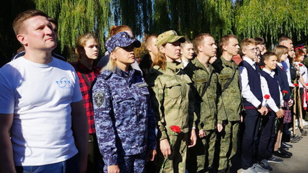 Более 500 волонтеров Тамбова принимают активное участие в уборке воинских захоронений