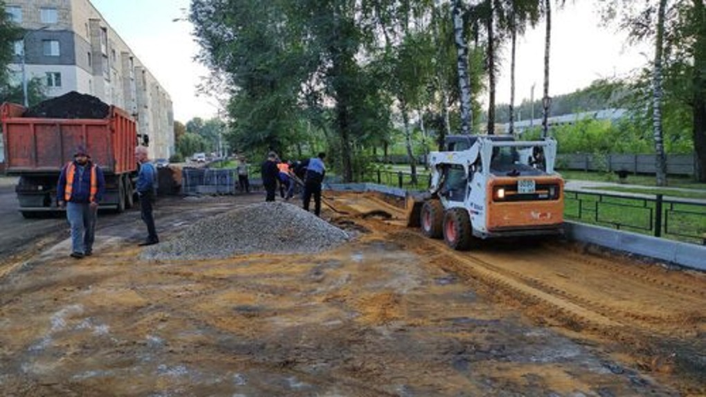 В Строителе начали ремонт проблемного участка дороги протяженностью 1,4 километра
