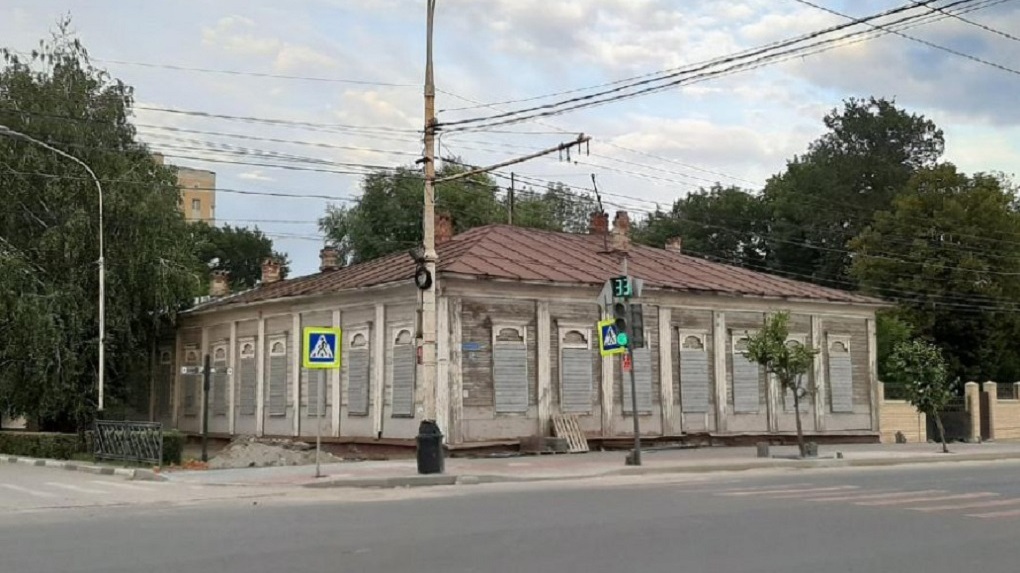 Дом на перекрестке Советской и Кронштадтской в Тамбове выставили на торги за 1 рубль